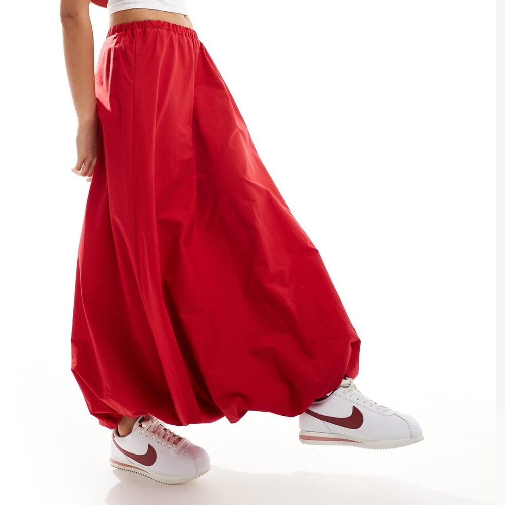 ASOS DESIGN poplin bubble hem maxi skirt in red (new, never worn)